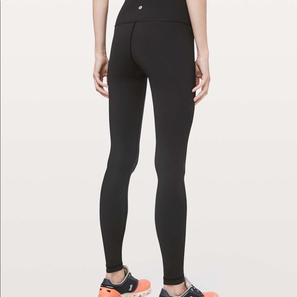 Lululemon 🍋 31” Wunderunder in Black Full-on Luon